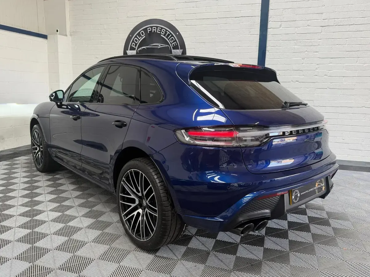 Used Porsche Macan 265 HP (194 kW) 2022 Blue SUV