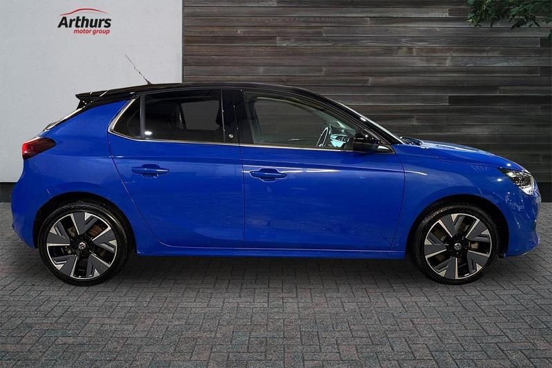 Used Vauxhall Corsa-e Elite 98 kW (134 HP) 2021 Blue Hatchback