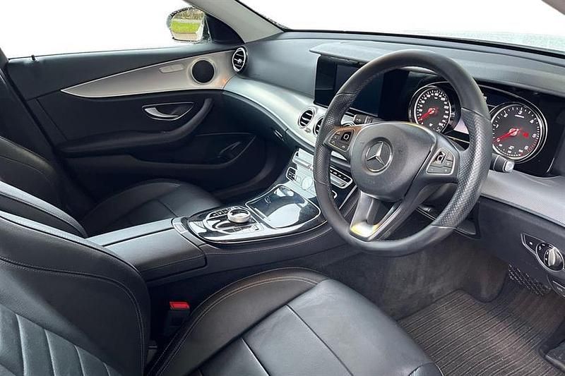 Used Mercedes E220 SE 194 HP (142 kW) 2018 Polar white Sedan