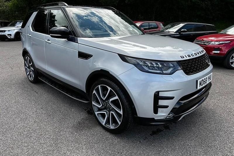 Silver Used 2018 Land Rover Discovery 5 HSE SUV | £20,995 (A bit pricey) - Image 1/1