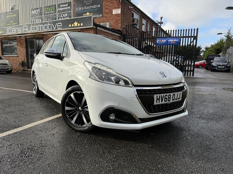 White Used 2018 Peugeot 208 S Hatchback | £6,250 (Fair price) - Image 1/4