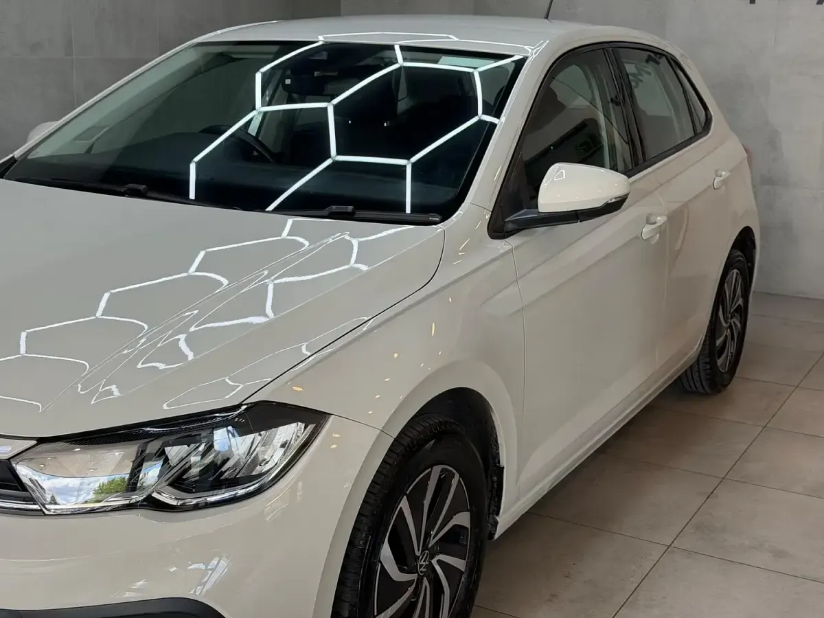 Begagnad VW Polo Life 2023 Grå Halvkombi
