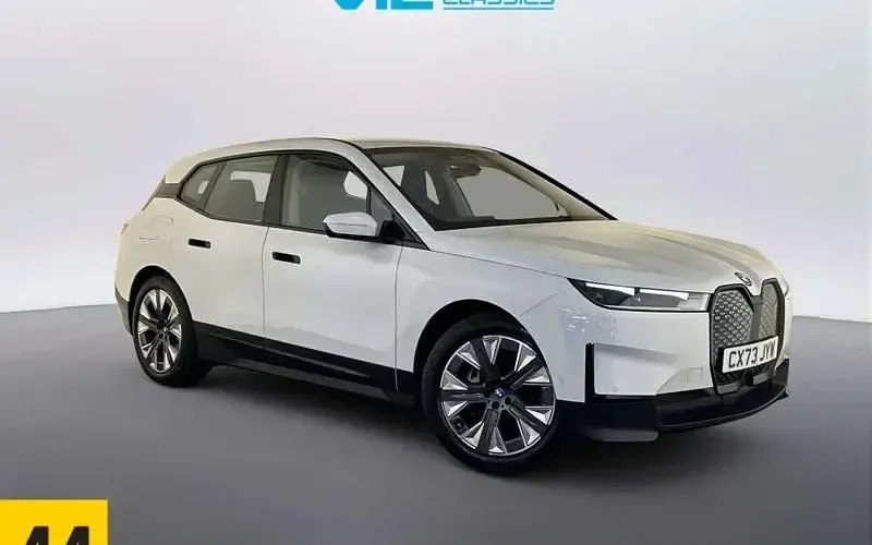 Usado BMW iX Sport Line 239 kW (326 HP) 2023 SUV
