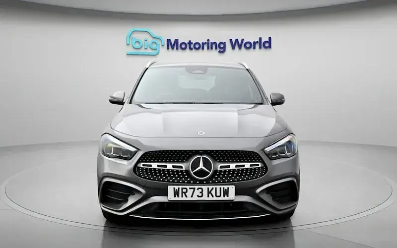 Used Mercedes E250 Executive 218 HP (160 kW) 2026 Hatchback