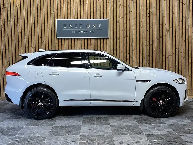 Used Jaguar F-Pace S 300 HP (220 kW) 2018 White SUV