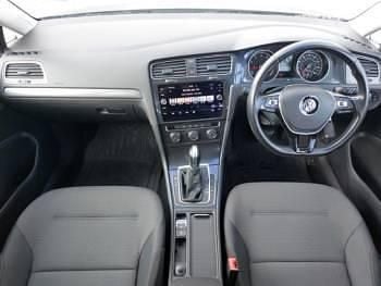 Used VW Golf VII SE 130 HP (95 kW) 2019 Black Hatchback