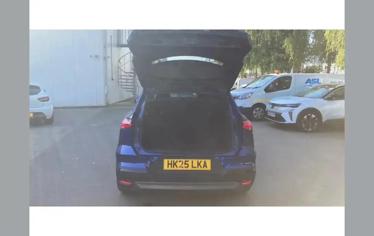 Used Renault Symbioz Techno Esprit Alpine 143 HP (105 kW) 2025 Blue SUV