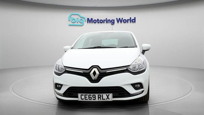 Used Renault Clio IV Iconic 88 HP (64 kW) 2019