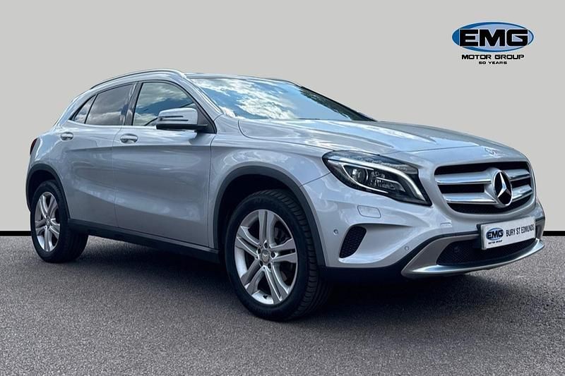 Silver Used 2015 Mercedes GLA220 Premium SUV | £13,495 (Fair price) - Image 1/3