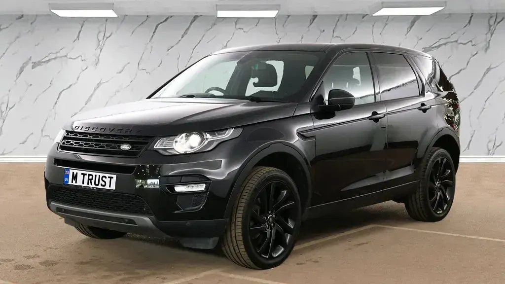 Second-hand Land Rover Discovery Sport HSE 240 CP (176 kW) 2019 Negru SUV