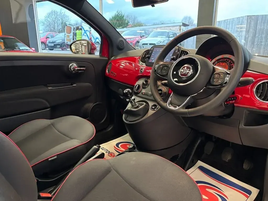 Usado Fiat 500 Red 70 HP (51 kW) 2022 Vermelho Citadino
