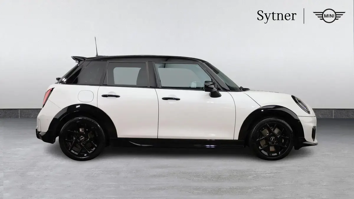 Used Mini Cooper S Hatch 201 HP (147 kW) 2025 White Hatchback