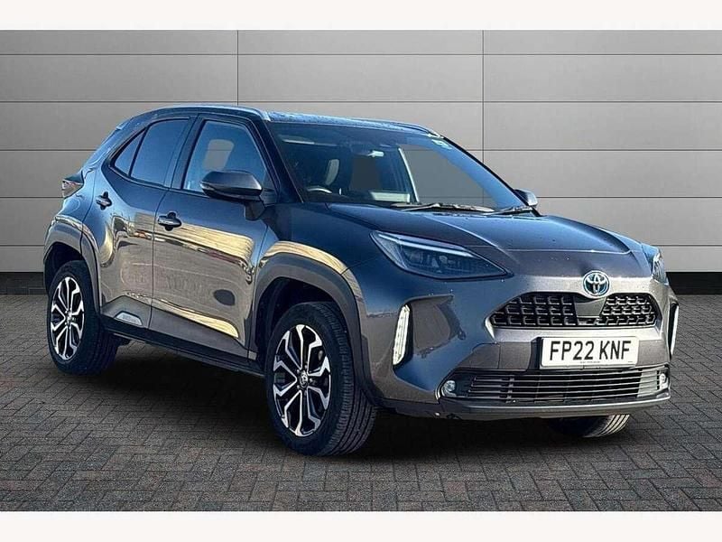 Grey Used 2022 Toyota Yaris Hybrid Design SUV | £18,495 (Fair price) - Image 1/3
