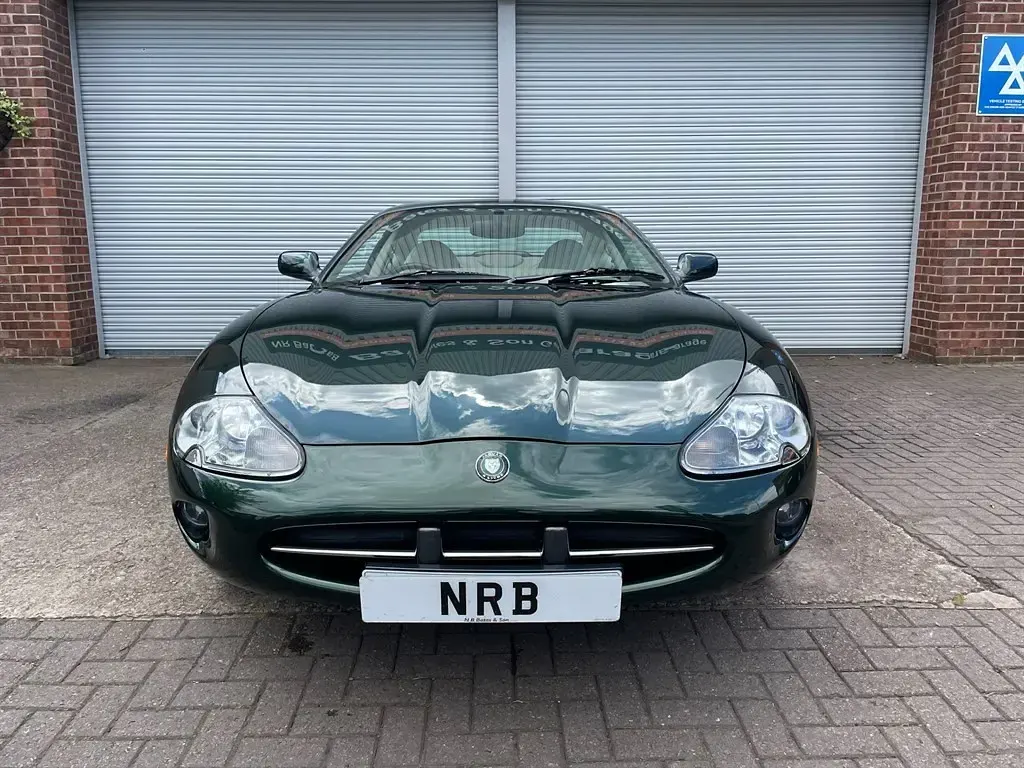 Used Jaguar XK8 1997 Green Sedan