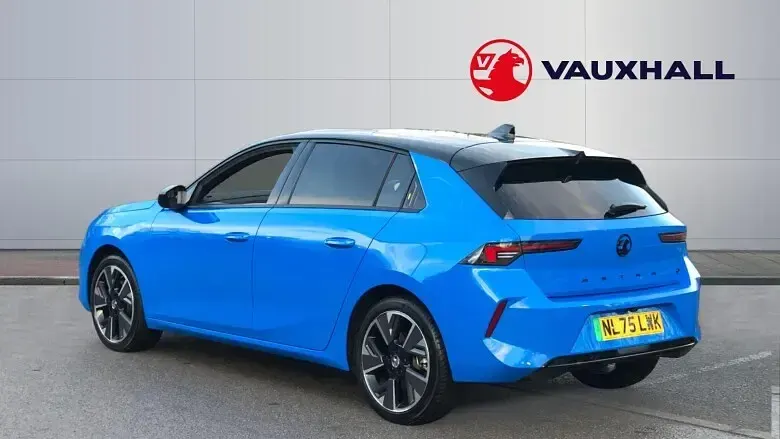 Begagnad Vauxhall Astra Ultimate 114 kW (156 HK) 2025 Halvkombi