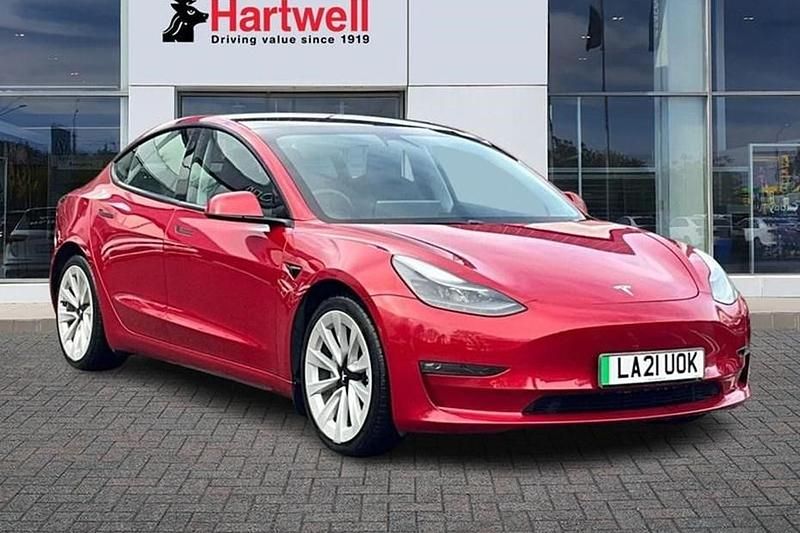 Red Used 2021 Tesla Model 3 Long Range AWD Sedan | £18,799 (Good price) - Image 1/1