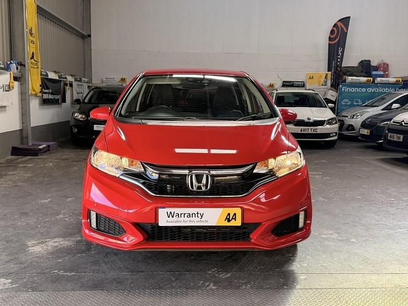 Used Honda Jazz SE 102 HP (75 kW) 2018 Red Hatchback