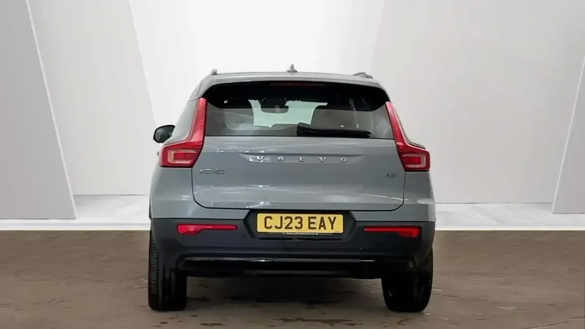Used Volvo XC40 Plus 161 HP (118 kW) 2024 SUV