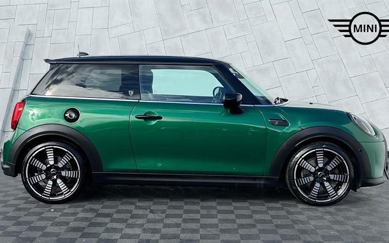Used Mini Cooper S Exclusive 178 HP (130 kW) 2022 Green Hatchback