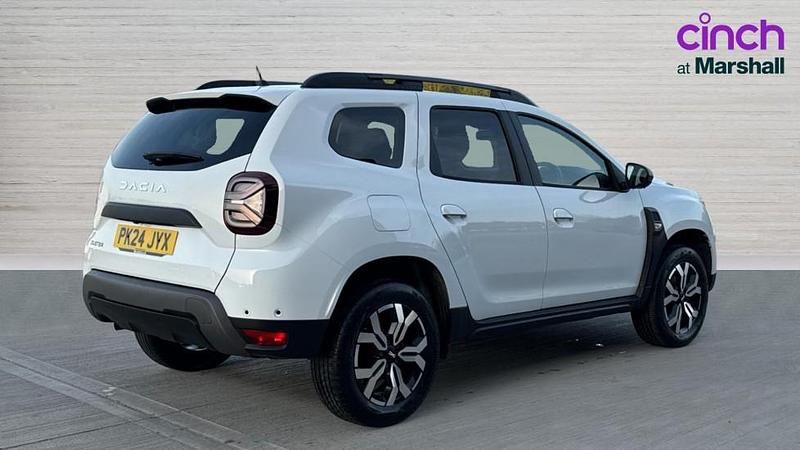 Used Dacia Duster Journey 90 HP (66 kW) 2024 White SUV