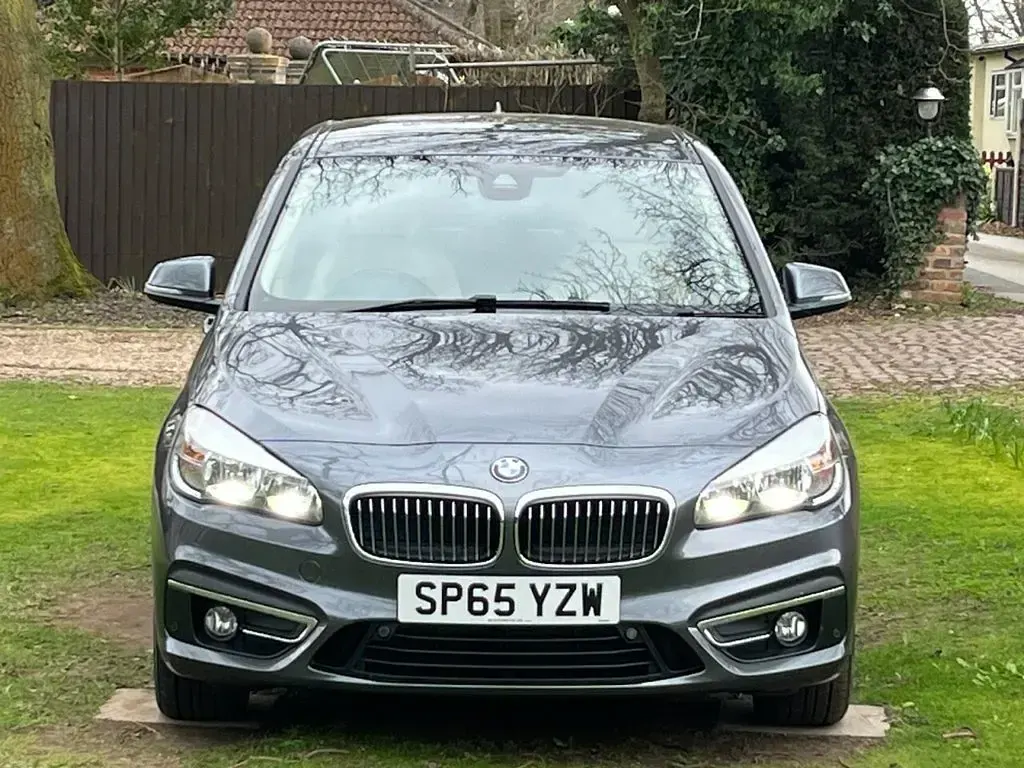 Used BMW 220 Luxury Line 190 HP (139 kW) 2015 Grey MPV