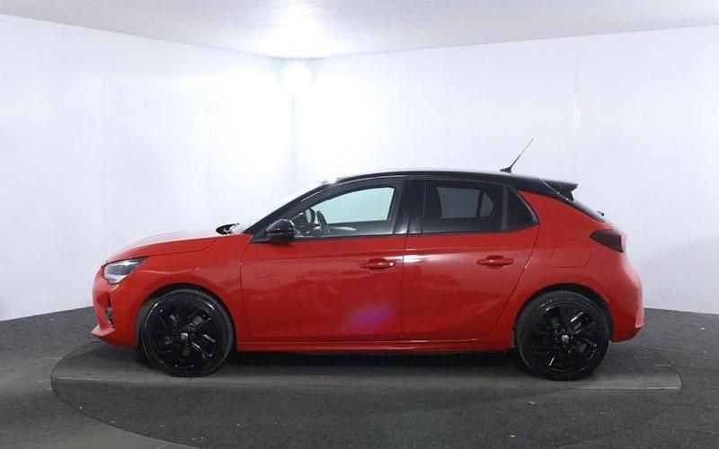 Usado Vauxhall Corsa-e Edition 100 kW (136 HP) 2022 Vermelho Citadino