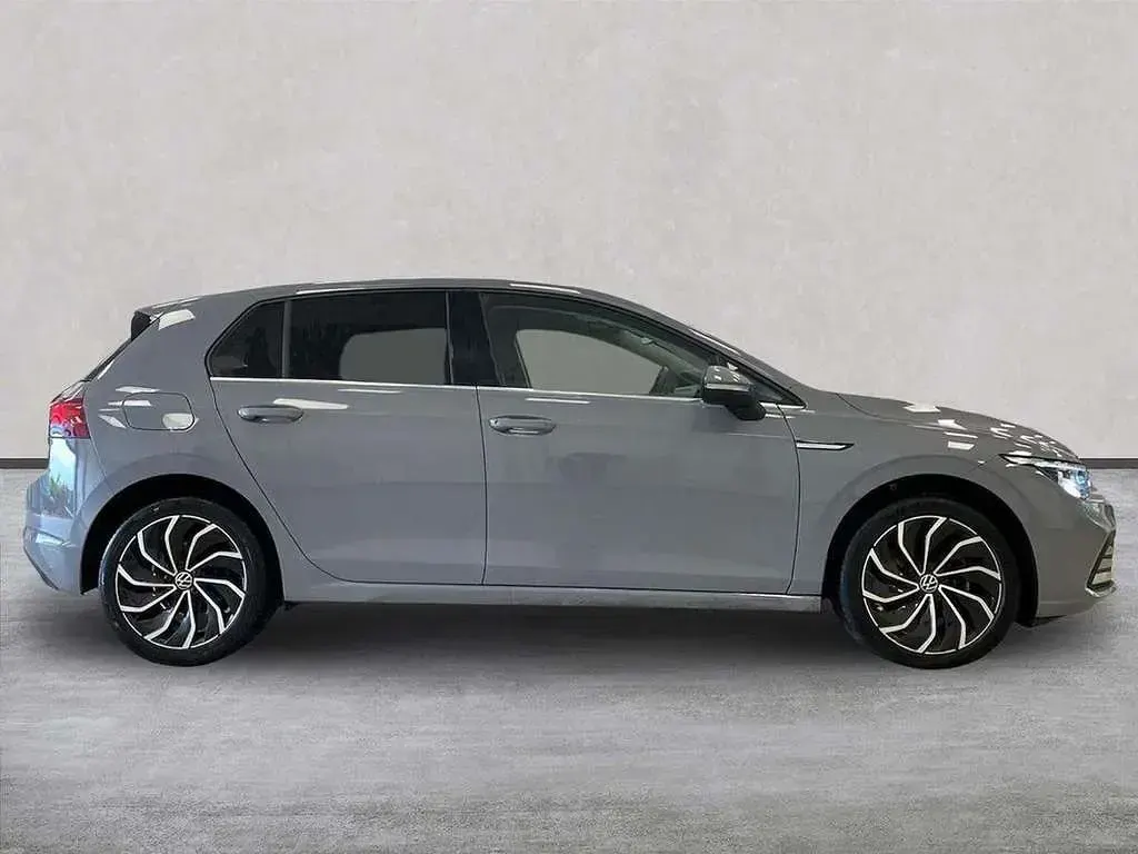 Used VW Golf VIII Edition 150 HP (110 kW) 2023 Grey Hatchback