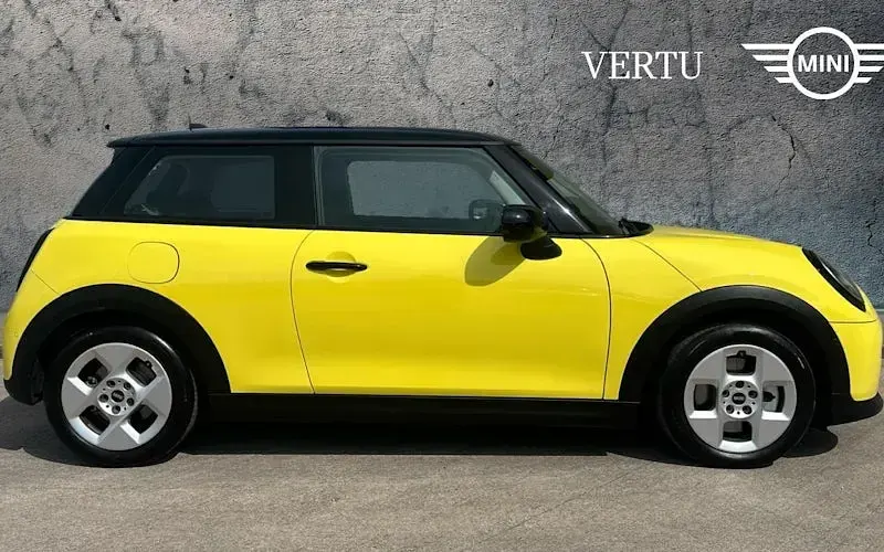 Usado Mini Cooper Classic 114 kW (156 HP) 2026 Citadino