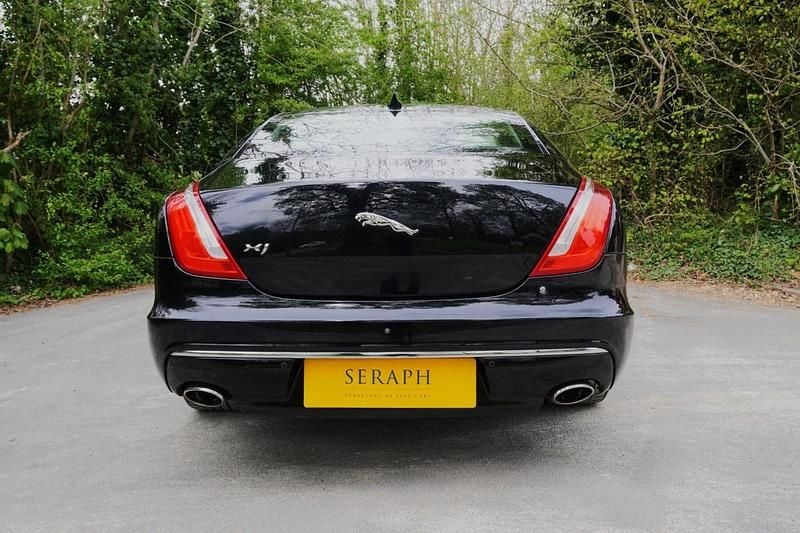 Used Jaguar XJ Portfolio 300 HP (220 kW) 2019 Black Sedan