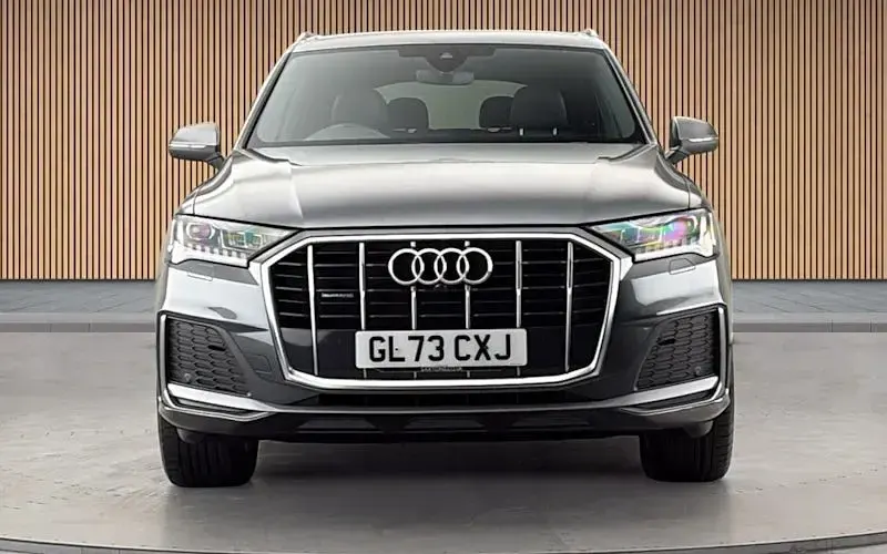 Used Audi Q7 S-Line 231 HP (169 kW) 2023 Daytona gray pearl effect/daytona gray pearl effec SUV