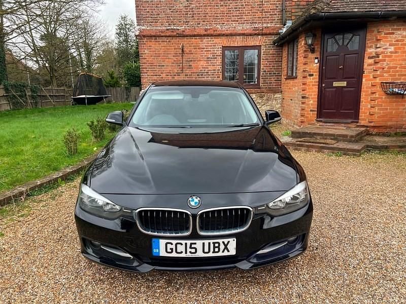 Used BMW 318 Sport Line 2015 Black Sedan