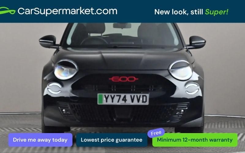 Used Fiat 600E Red 114 kW (156 HP) 2024 Hatchback