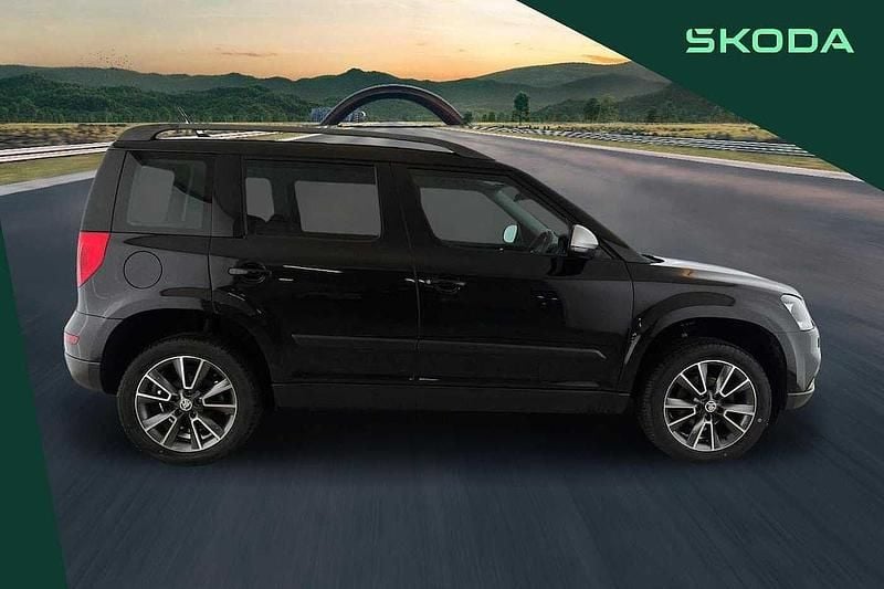 Used Skoda Yeti 81 HP (59 kW) 2017 Black magic pearlescent SUV