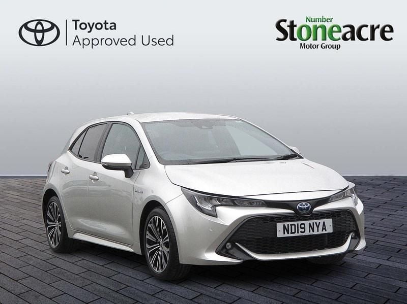 Silver Used 2019 Toyota Corolla Design Hatchback | £16,500 (Fair price) - Image 1/1