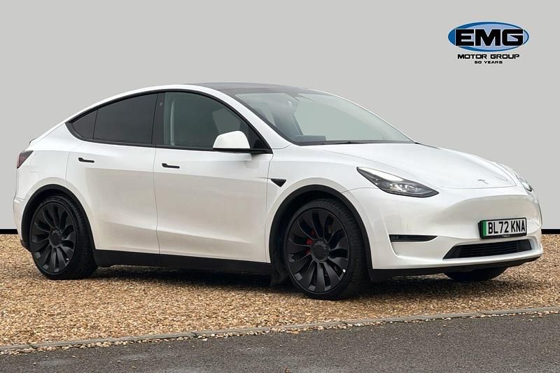 White Used 2023 Tesla Model Y Performance SUV | £29,195 (Fair price) - Image 1/3