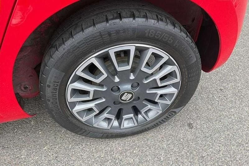 Begagnad Seat Mii Design 58 HK (42 kW) 2019 Röd Halvkombi