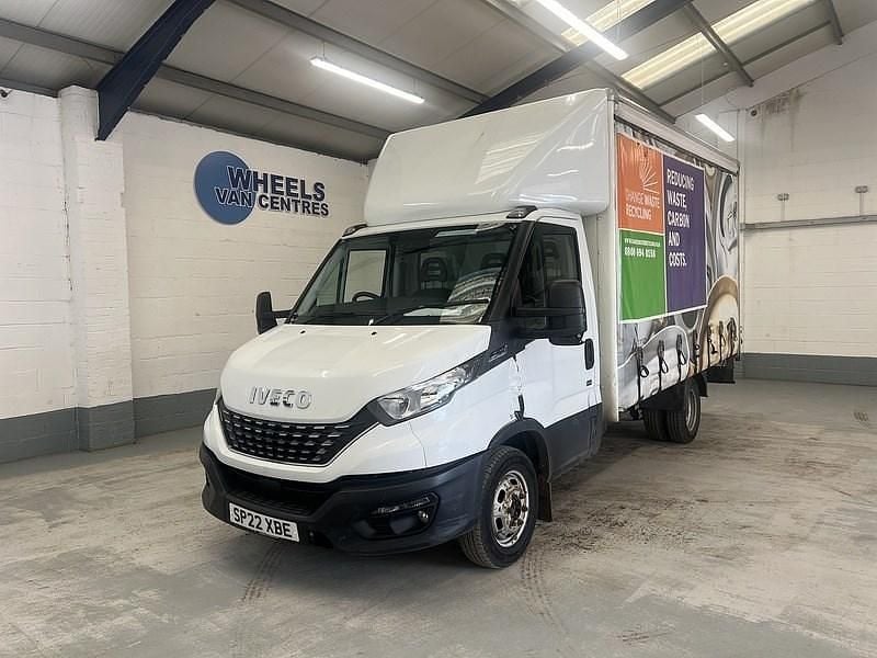 Used Iveco Daily 136 HP (100 kW) 2022 White