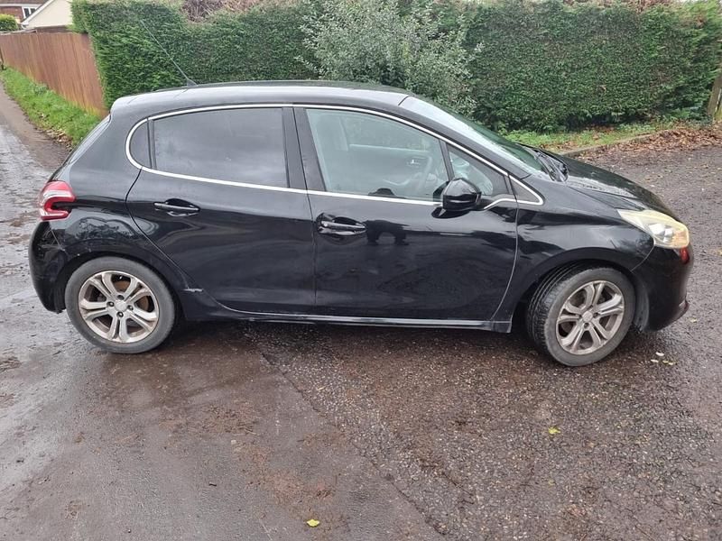 Used Peugeot 208 Allure 2012 Black Hatchback