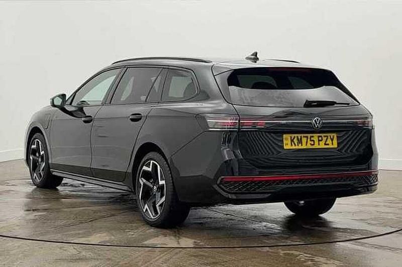 Usado VW Passat 272 HP (200 kW) 2025 Carrinha