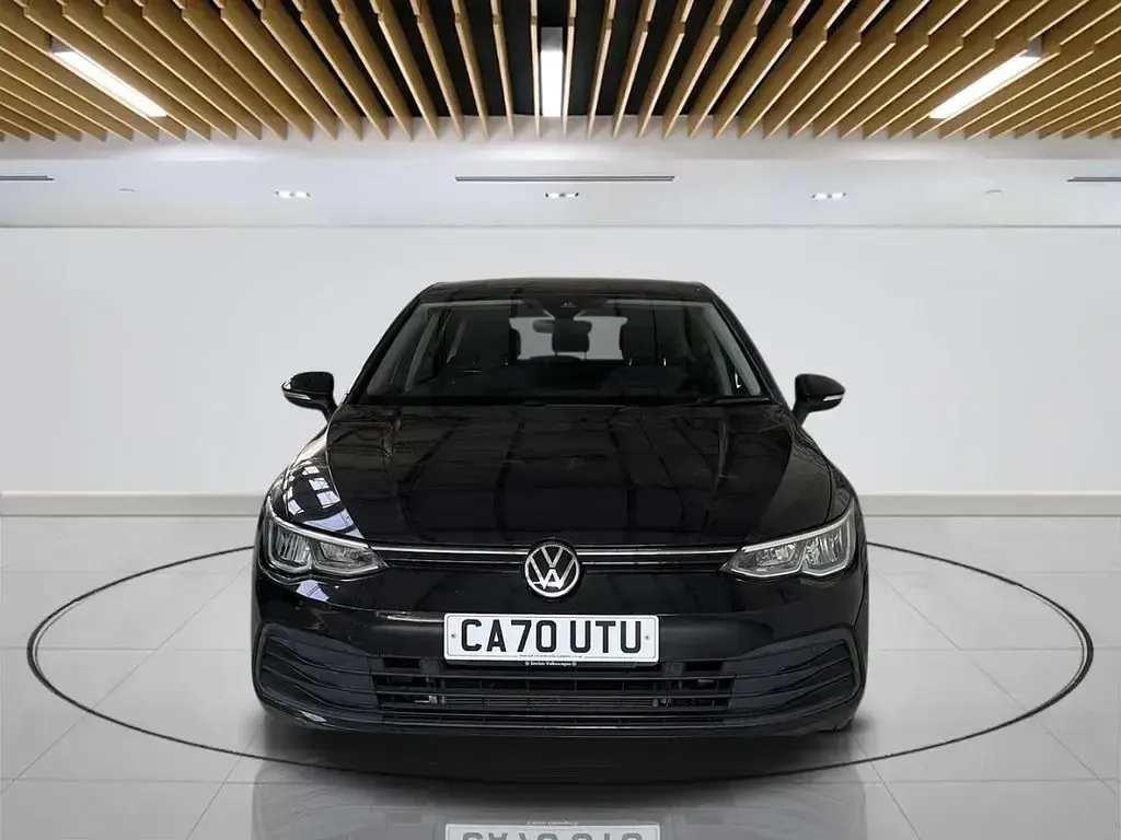 Used VW Golf VII Life 130 HP (95 kW) 2020 Black Hatchback