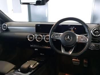 Usado Mercedes CLA220 AMG Line Premium 190 HP (139 kW) 2020 Branco Sedan
