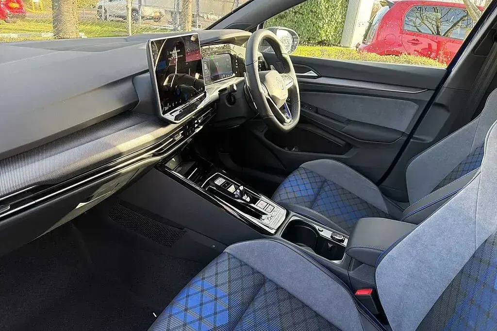 New VW Golf VIII 333 HP (244 kW) 2025
