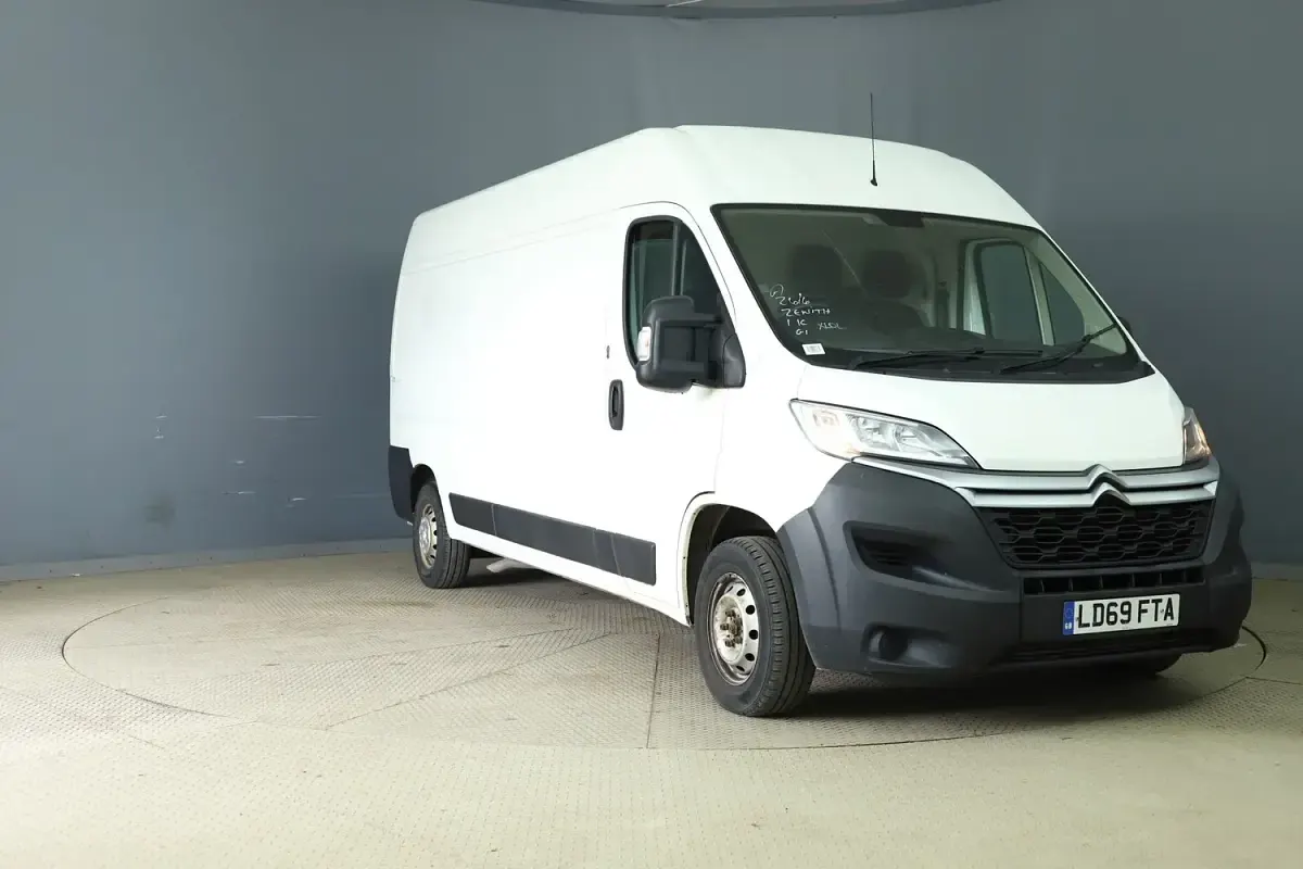 Used Citroën Relay 140 HP (102 kW) 2020 White Van
