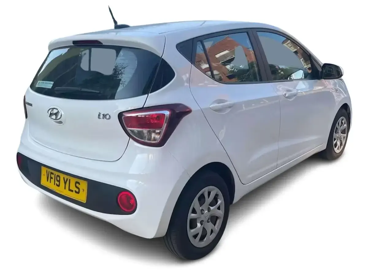Used Hyundai i10 SE 87 HP (63 kW) 2019 White Hatchback