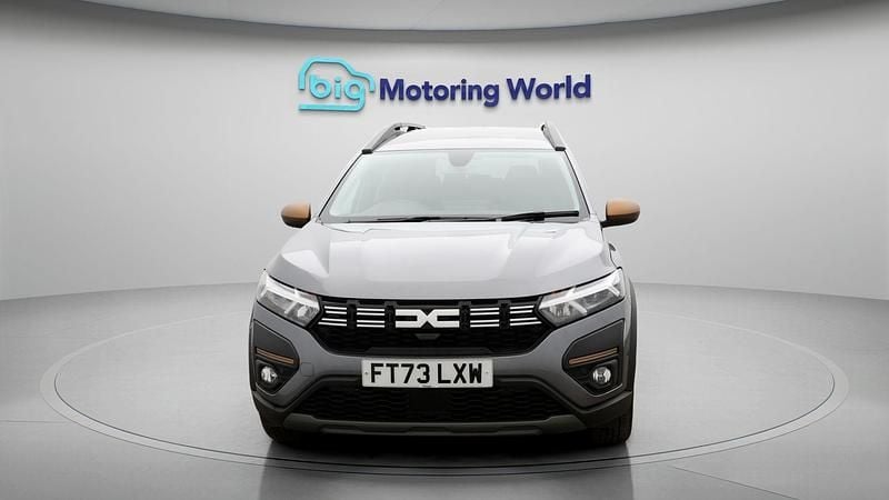 Used Dacia Jogger Extreme 140 HP (102 kW) 2023 MPV