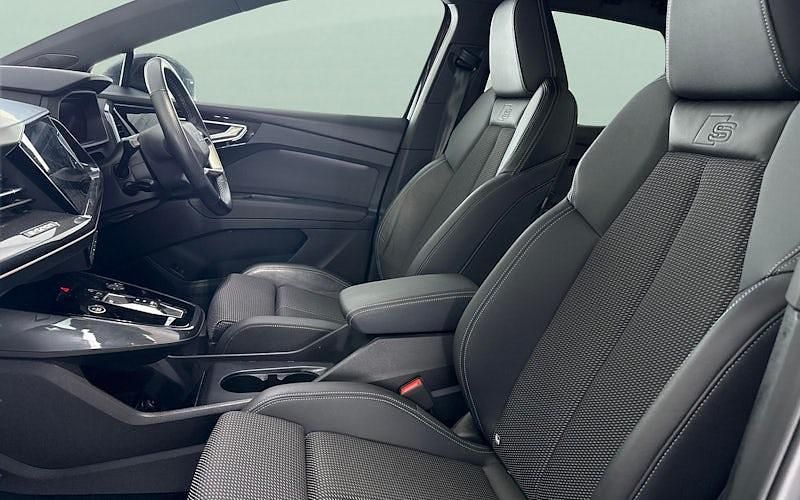 Used Audi Q4 e-tron S-Line 150 kW (204 HP) 2023 Mauve/purple SUV