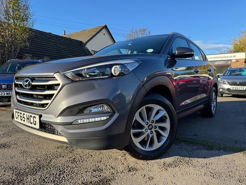 Usado Hyundai Tucson SE 177 HP (130 kW) 2015 Cinzento SUV