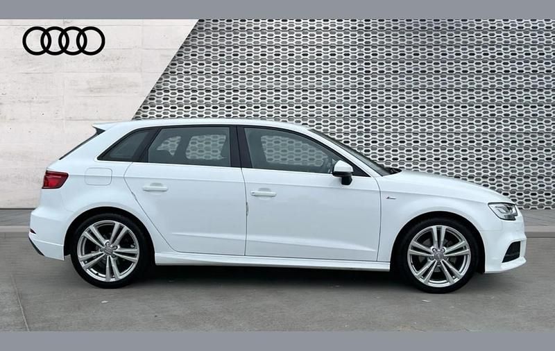 Used Audi A3 S-Line 113 HP (83 kW) 2018 White Sedan