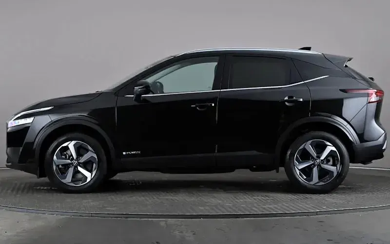 Used Nissan Qashqai N-Connecta 190 HP (139 kW) 2023 Black SUV