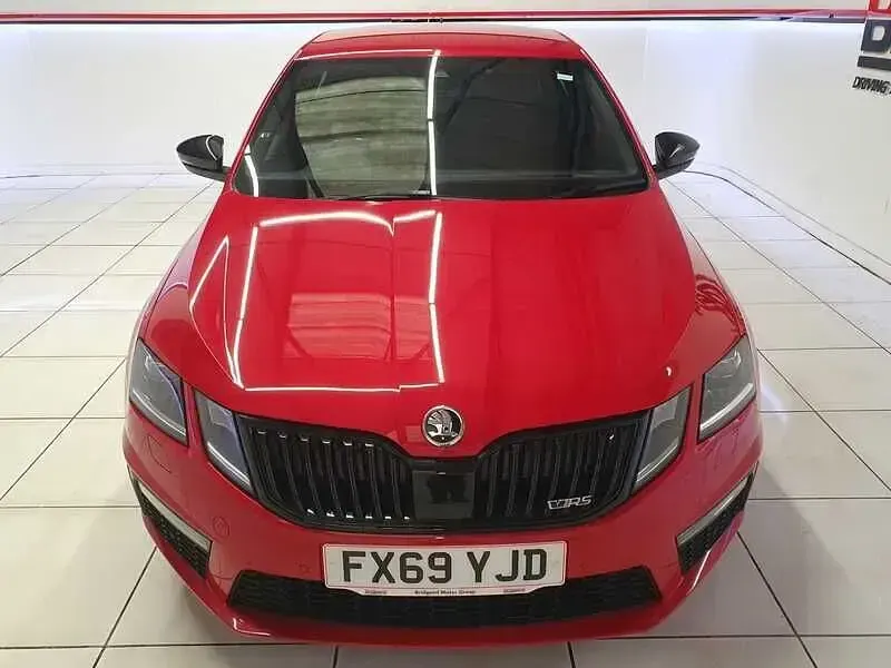 Used Skoda Octavia vRS 245 HP (180 kW) 2019 Red Hatchback